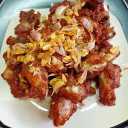 ซี่โครงทอดกระเทียม