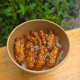 ข้าวปีกกลางทอด ซอส เกาหลี