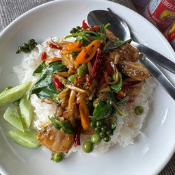 ข้าวปลากะพงผัดฉ่า