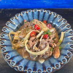 ยำเนื้อ