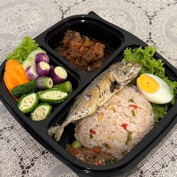 น้ำพริกกะปิ+ไข่ต้ม+หมูหวาน