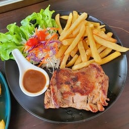 สเต็กไก่นุ่ม (พริกไทยดำ)