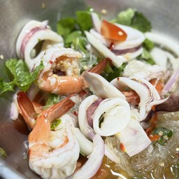 ยำวุ้นเส้นทะเล