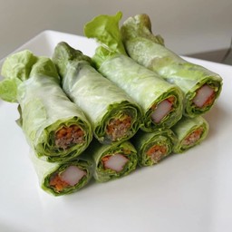 สลัดโรลปูอัด+ทูน่า 8 ชิ้น