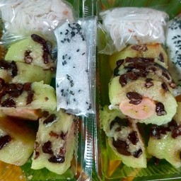 ข้าวต้ม จิ้มน้ำตาล