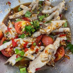 ยำตีนไก่