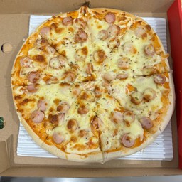 พิซซ่าไส้กรอกชีส ไซร้ XL ตัด 8 ชิ้น