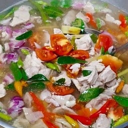 ต้มยำหมูชิ้นน้ำใส