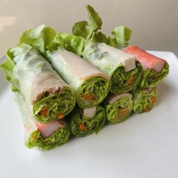 สลัดโรลรวม 8 ชิ้น