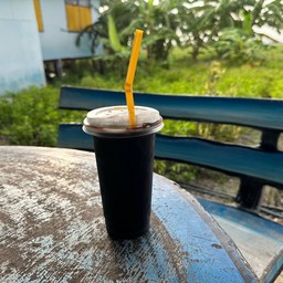 น้ำชงแก้วโอ่ง