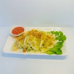 เกี้ยวท่อหมูตัม น้ำจิ้มชีฟู้ด