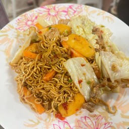 ผัดมาม่าหมู