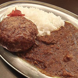 ข้าวแกงกะหรี่ และ แฮมเบิร์ก