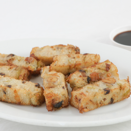 ขนมผักกาดทอดทรงเครื่อง.