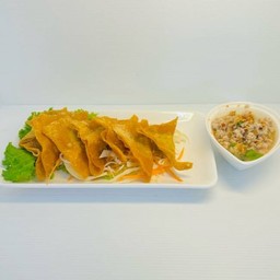 เกี้ยวห่อหมูทอดกรอบ ต้มยำแห้ง