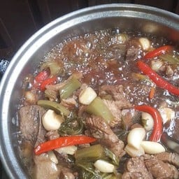 น้องพรหมณี 228หมู่ 11 ซอยตรงข้ามศาลาประชาธิปไตย บ้านตอไม้แดง สุดถนน เลี้ยวขวาเจอที่ดินจัดสรร บ้านสีเทา