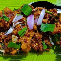 โครตไก่เเซ่บ/ไข่ข้น/อาหารทานเล่น บางบัวทอง
