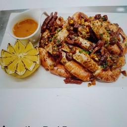 กุ้งแดงอาร์เจนติน่าผัดเนยกระเทียม (500g.)