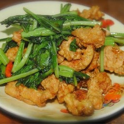 คะน้าไก่กรอบ