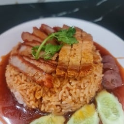 ข้าวหมูแดง+หมูกรอบ