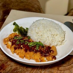 Angry ข้าวไก่กรอบฟันแตกราดน้ำกะเพราสุดโหด