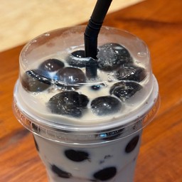 แวนด้ามุก