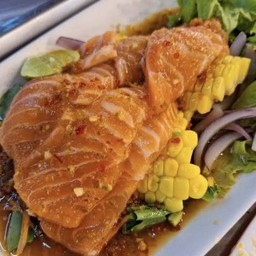 แซลมอนข้าวโพด 100g