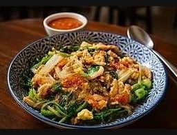 สุกี้แห้งหมู