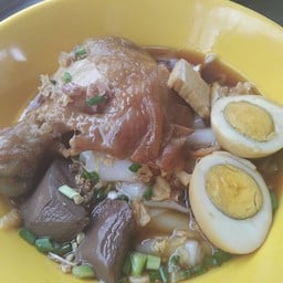 ก๋วยจั๊บไก่+ไข่