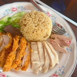 ข้าวมันไก่สองใจ+ตับ(พิเศษ)