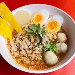 วุ้นเส้นต้มยำ