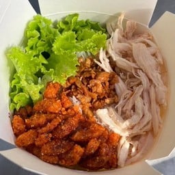 หมี่ไก่ฉีก พริกหมูกระจก 🐔