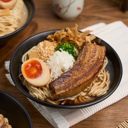 โชยุ คาคูนิ ราเมง