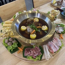 #56. 八星伴豬骨煲