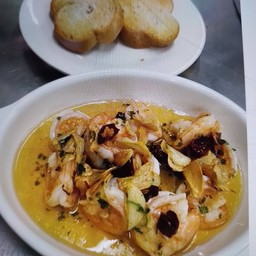 กุ้งแชบ๊วยผัดเนยกระเทียม