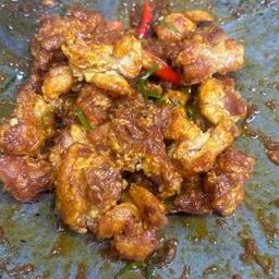 ข้าวไก่ทอด ผัดพริกแกง