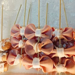 โบโลน่าพันสามชั้น