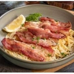 สปาเก็ตตี้คาโบนาร่าเบคอน