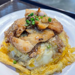 ข้าวไข่ข้น ไก่กระเทียม(ใช้ไข่2ใบ)