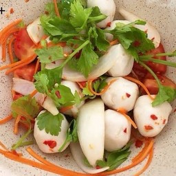 ยำลูกชิ้น