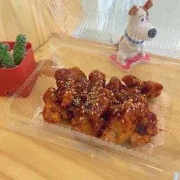 ไก่ทอดซอสเผ็ดเกาหลี