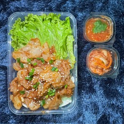 ยำแมงกระพรุนน้ำพริกเผา