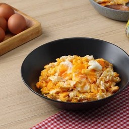 ข้าวไข่ขยี้ซอส