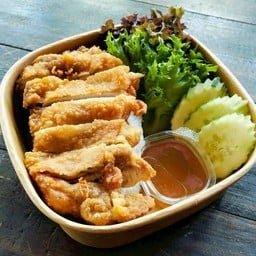 ข้าวไก่ทอด A moment สำนักงานใหญ่