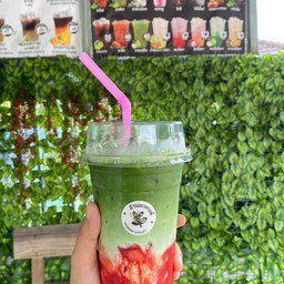 ชาเขียวนมสดสตอเบอรี่
