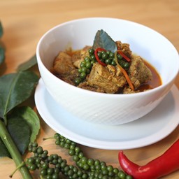 แกงพริกกระดูกอ่อน