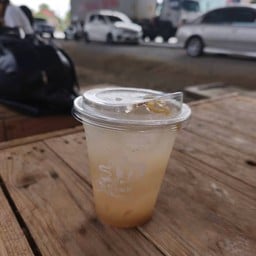 กาแฟริมทาง by คู่รักนักกล้าม