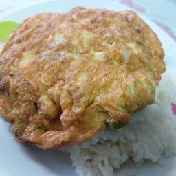 ข้าวไข่เจียวแหนม