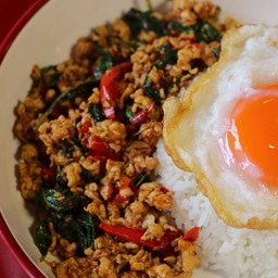 กะเพราอกไก่