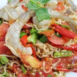 ยำมาม่ากุ้งสด